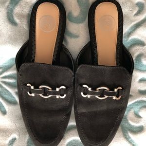 Black mule shoes